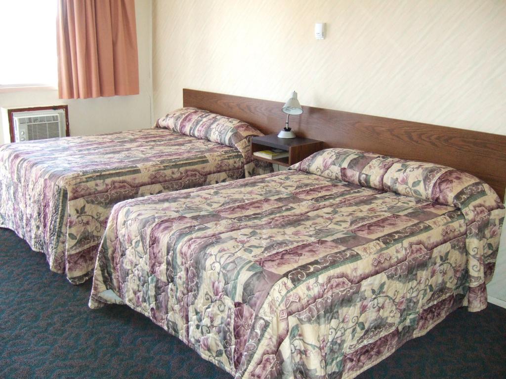 Wild Rose Inn Vegreville Zimmer foto