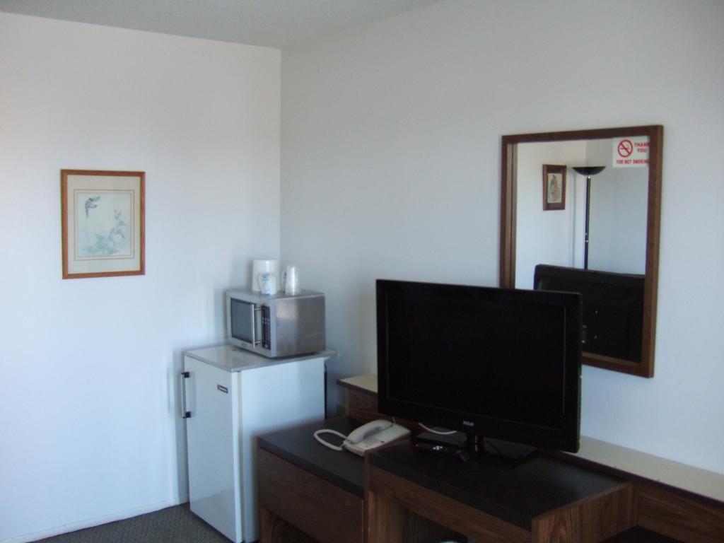 Wild Rose Inn Vegreville Zimmer foto